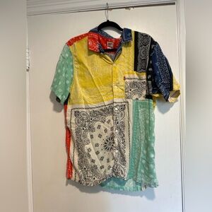 Levi’s Medium Mens Cuban Relaxed Fit Bandana Patchwork Casual Button Down.